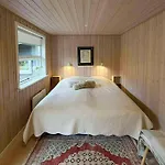 Σπίτι διακοπών Family House With Large Garden By Ho Bay *