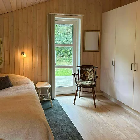 Family House With Large Garden By Ho Bay * Ho