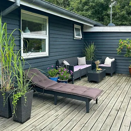 בית נופש Family House With Large Garden By Ho Bay *