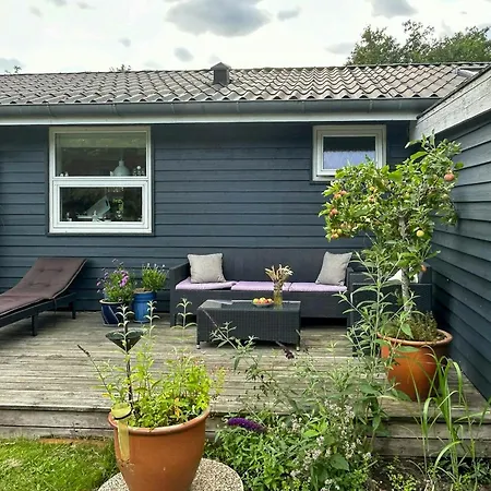 Family House With Large Garden By Ho Bay Ferienhaus *