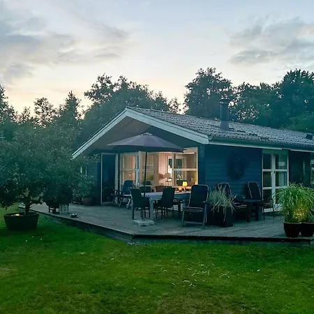 Holiday home Family House With Large Garden By Ho Bay *